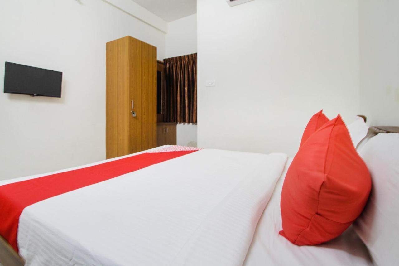 Oyo 60708 Jaya Krishna Mansion Hotell Vellore Eksteriør bilde